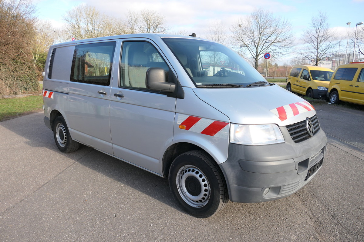 VW T5 Transporter 2.5 TDI 2-Sitzer 4Motion AHK KLIM - Kleine bestelwagen: afbeelding 2 VW T5 Transporter 2.5 TDI 2-Sitzer 4Motion AHK KLIM - Kleine bestelwagen: afbeelding 2