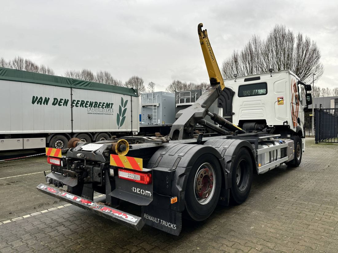 Renault T460 6x2 - 20ton Palfinger hooklift - Containertransporter/ Wissellaadbak vrachtwagen: afbeelding 2 Renault T460 6x2 - 20ton Palfinger hooklift - Containertransporter/ Wissellaadbak vrachtwagen: afbeelding 2
