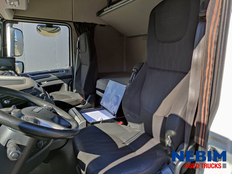 DAF XF450 6x2 FTG - 493.069Km - ADR/VLG-AT - Trekker: afbeelding 3 DAF XF450 6x2 FTG - 493.069Km - ADR/VLG-AT - Trekker: afbeelding 3