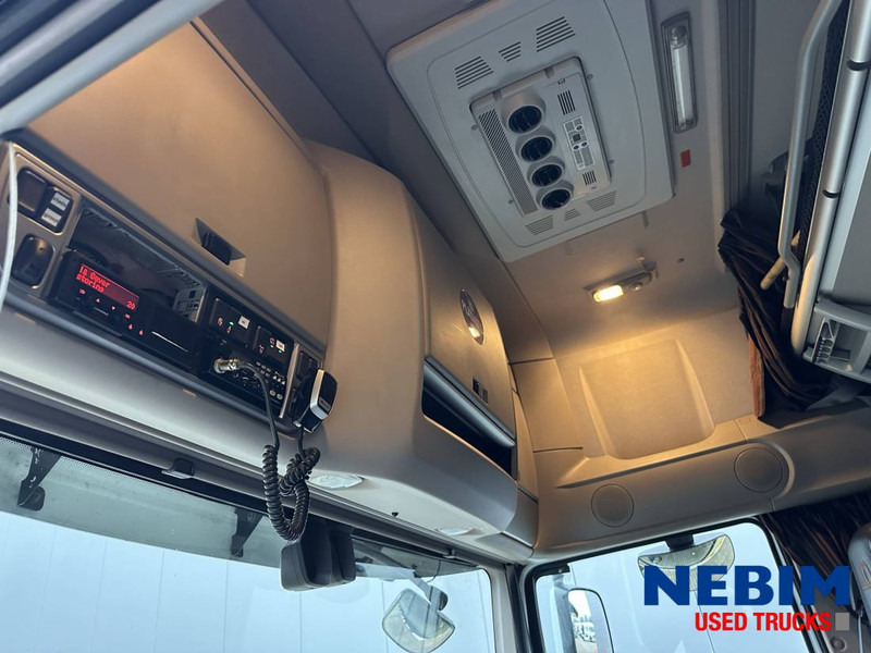 DAF XF480 4x2 - 688.836km - leather interior - Parking airco - Trekker: afbeelding 4 DAF XF480 4x2 - 688.836km - leather interior - Parking airco - Trekker: afbeelding 4