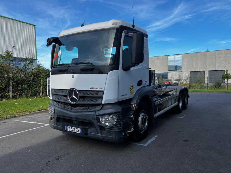 Mercedes-Benz Actros 2543 - Haakarmsysteem vrachtwagen: afbeelding 1 Mercedes-Benz Actros 2543 - Haakarmsysteem vrachtwagen: afbeelding 1