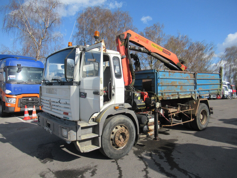 Renault G300 - Vrachtwagen met open laadbak, Kraanwagen: afbeelding 2 Renault G300 - Vrachtwagen met open laadbak, Kraanwagen: afbeelding 2
