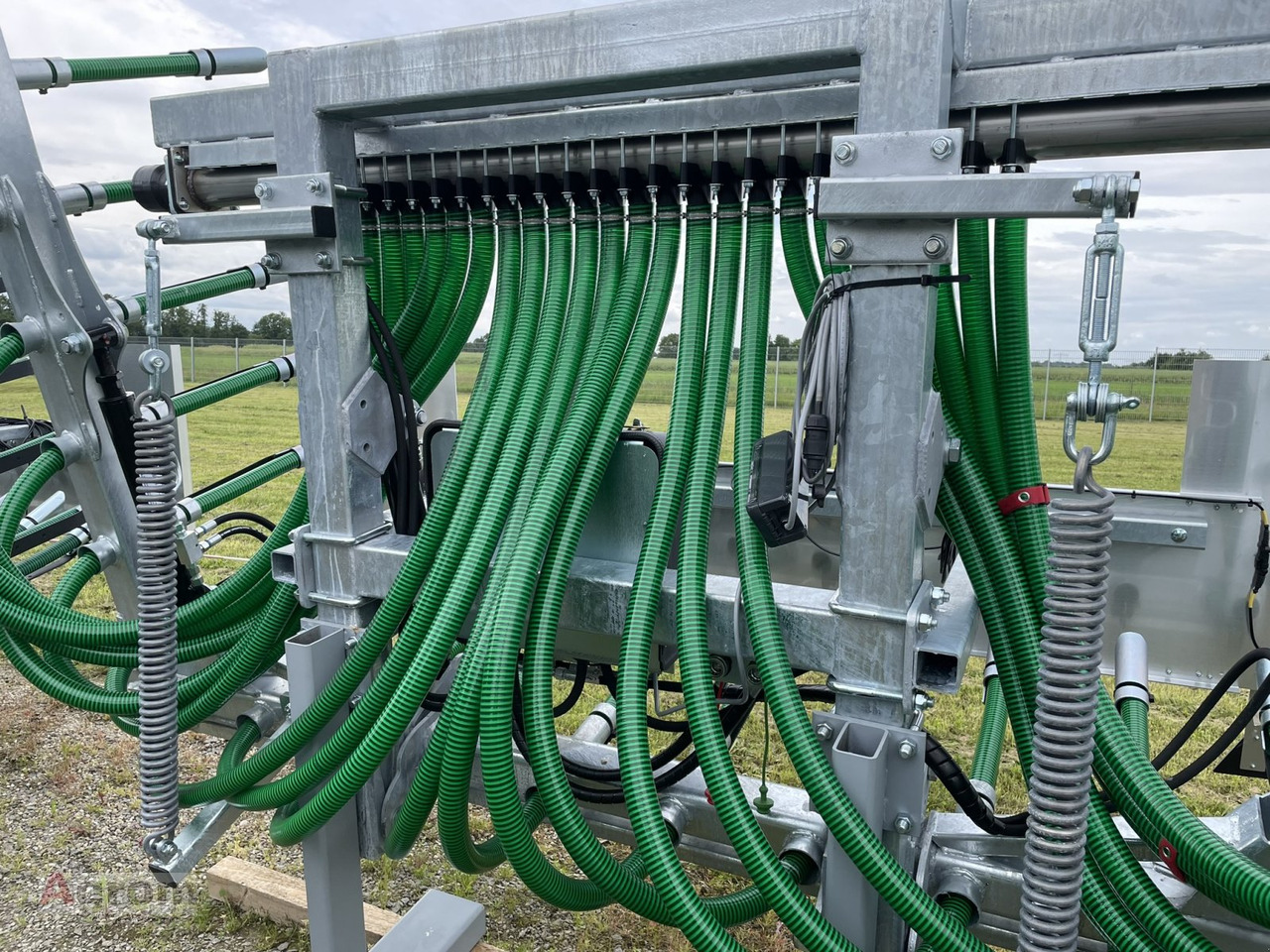 Fliegl Schleppschuhverteiler Compact 6,0 m - Bemester: afbeelding 3 Fliegl Schleppschuhverteiler Compact 6,0 m - Bemester: afbeelding 3