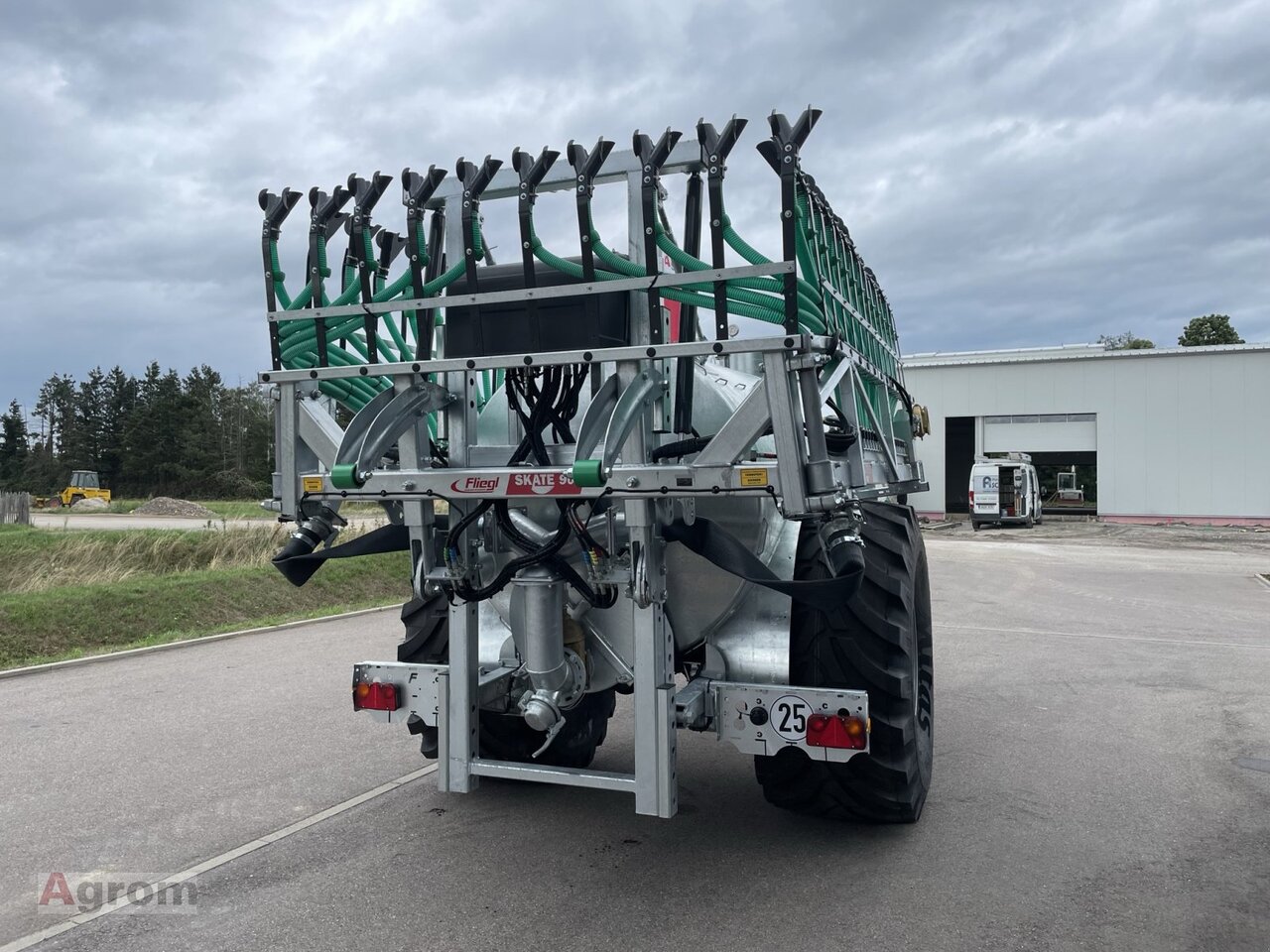 Fliegl VFW 8600 + Skate 90 - Mesttank: afbeelding 4 Fliegl VFW 8600 + Skate 90 - Mesttank: afbeelding 4