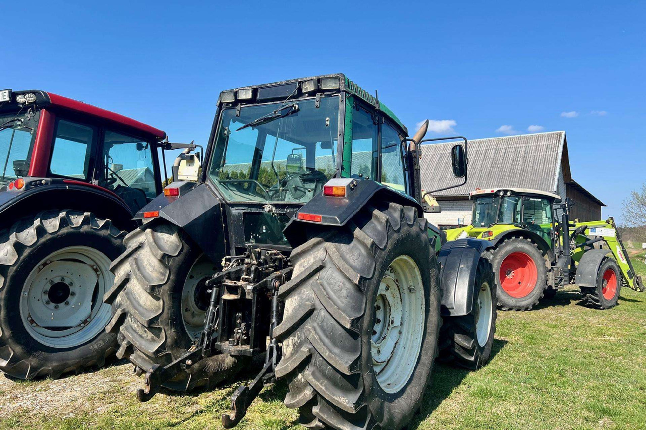 Valtra 8450 Mega - Tractor: afbeelding 5 Valtra 8450 Mega - Tractor: afbeelding 5
