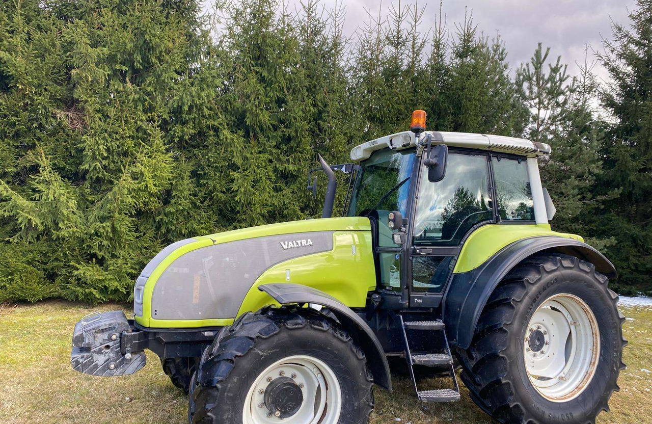 Valtra T160 - Tractor: afbeelding 2 Valtra T160 - Tractor: afbeelding 2