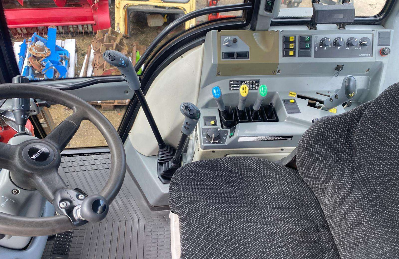 Valtra T160 - Tractor: afbeelding 5 Valtra T160 - Tractor: afbeelding 5