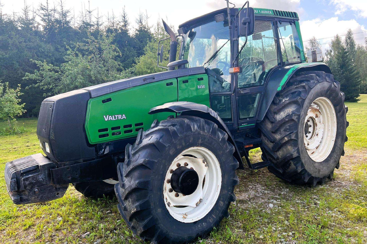 Valtra Valmet 8450 Mega - Tractor: afbeelding 1 Valtra Valmet 8450 Mega - Tractor: afbeelding 1