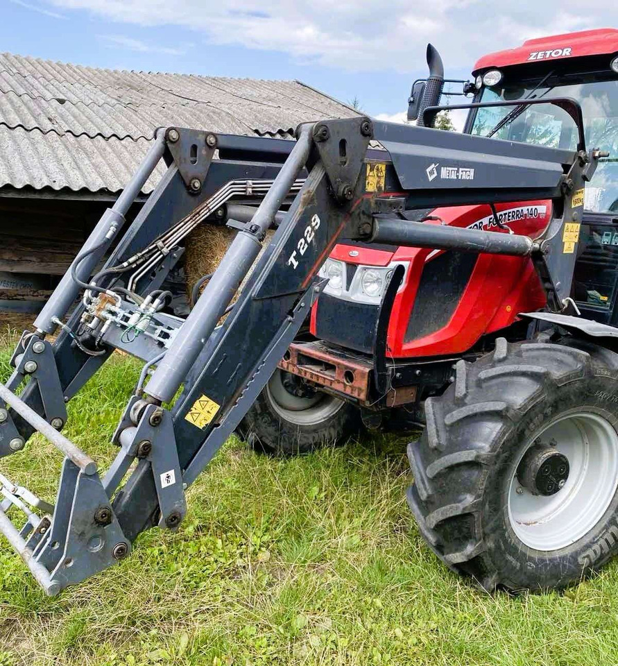 Zetor Forterra 140 - Tractor: afbeelding 1 Zetor Forterra 140 - Tractor: afbeelding 1