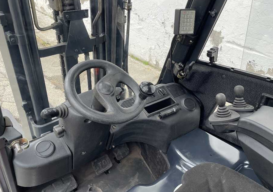 Linde E 18 L-01/386 (batt. NUOVA) - Elektrische heftruck: afbeelding 4 Linde E 18 L-01/386 (batt. NUOVA) - Elektrische heftruck: afbeelding 4