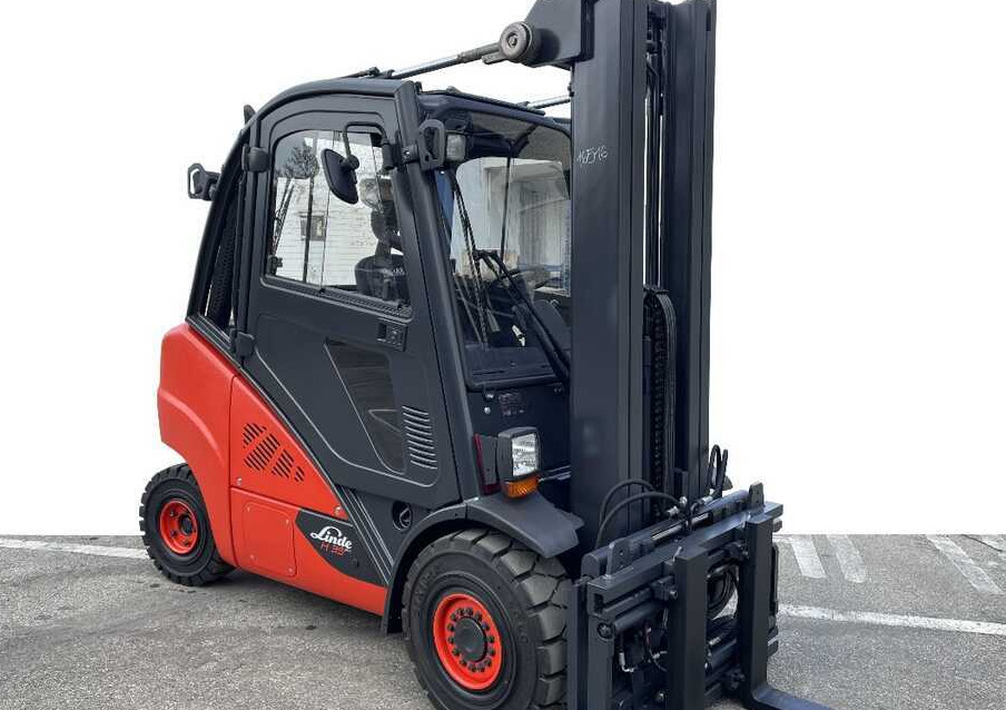 Linde H 35 D - Diesel heftruck: afbeelding 1 Linde H 35 D - Diesel heftruck: afbeelding 1