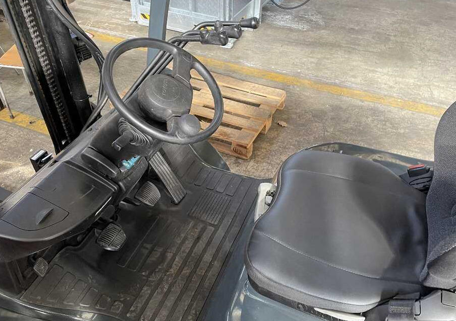 Toyota 02-8 FDF 20 - Diesel heftruck: afbeelding 2 Toyota 02-8 FDF 20 - Diesel heftruck: afbeelding 2