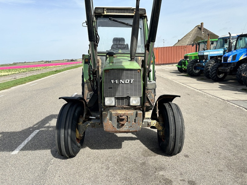 Fendt 305 LS - Tractor: afbeelding 2 Fendt 305 LS - Tractor: afbeelding 2
