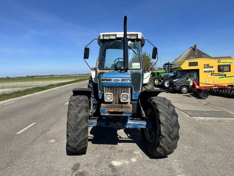 Ford 6610 - Tractor: afbeelding 2 Ford 6610 - Tractor: afbeelding 2