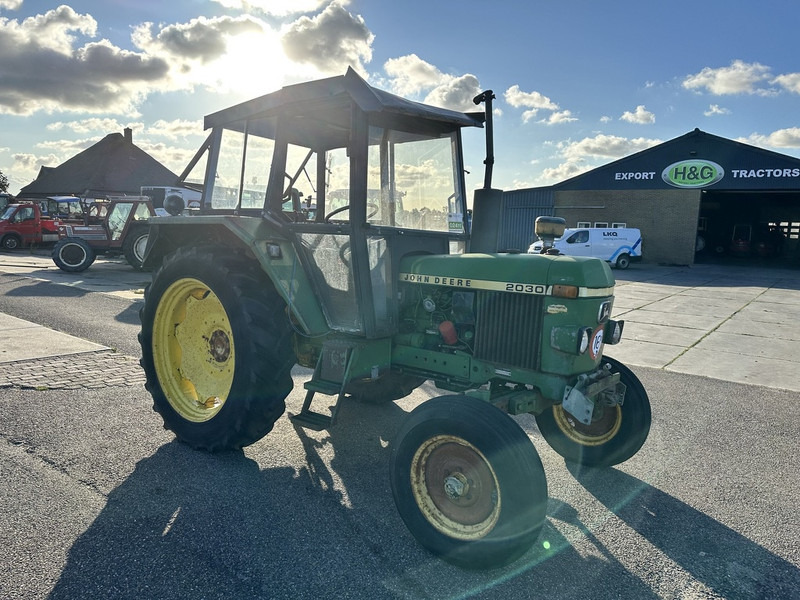 John Deere 2030 - Tractor: afbeelding 3 John Deere 2030 - Tractor: afbeelding 3