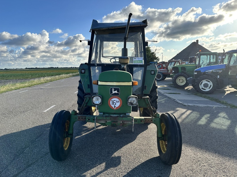 John Deere 2030 - Tractor: afbeelding 2 John Deere 2030 - Tractor: afbeelding 2
