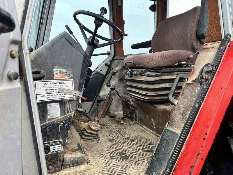 Massey Ferguson 698 - Tractor: afbeelding 4 Massey Ferguson 698 - Tractor: afbeelding 4
