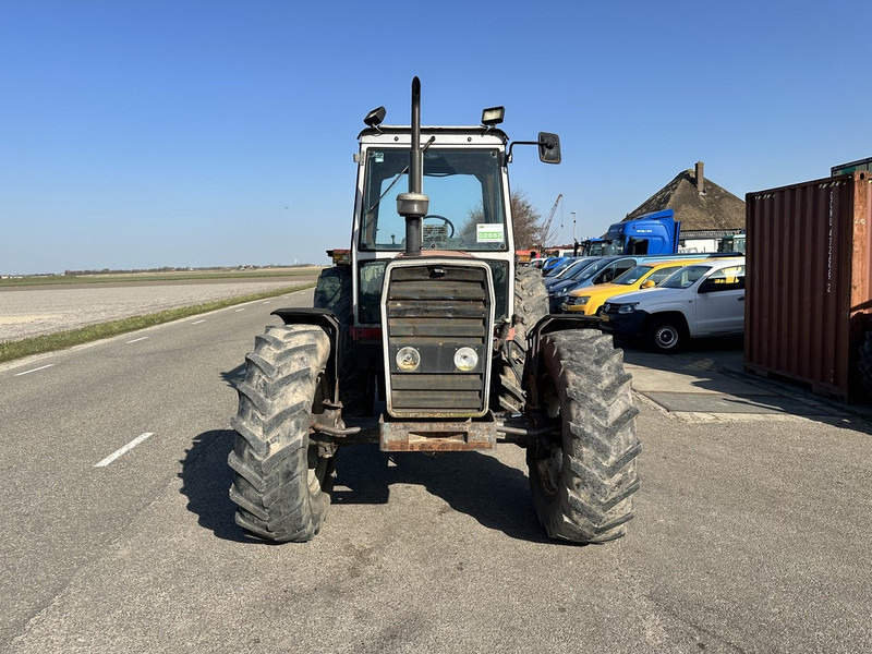 Massey Ferguson 699 - Tractor: afbeelding 2 Massey Ferguson 699 - Tractor: afbeelding 2