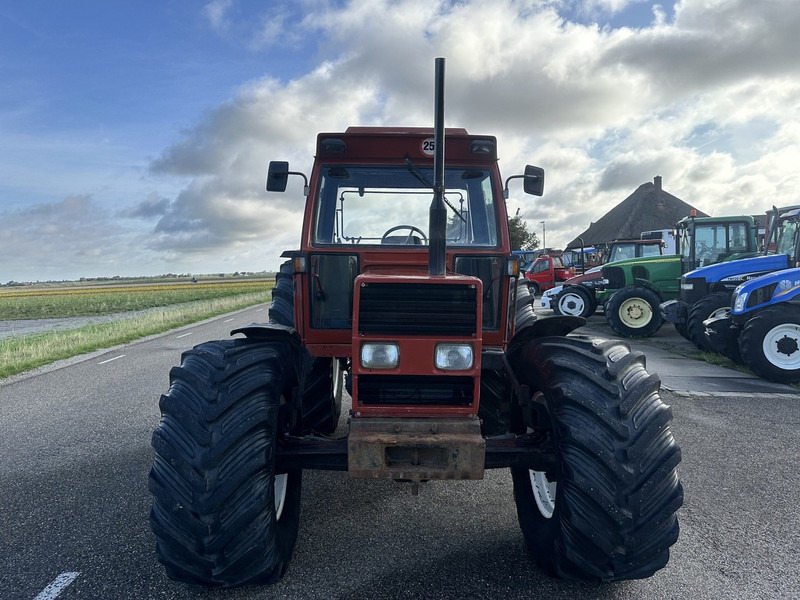 New Holland 100-90 DT - Tractor: afbeelding 3 New Holland 100-90 DT - Tractor: afbeelding 3