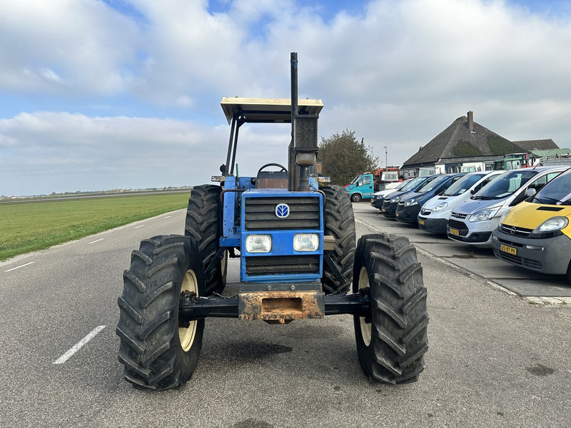 New Holland 110-90 DT - Tractor: afbeelding 2 New Holland 110-90 DT - Tractor: afbeelding 2