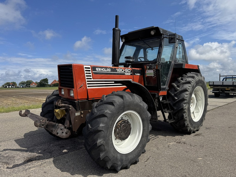 New Holland 180-90 DT - Tractor: afbeelding 1 New Holland 180-90 DT - Tractor: afbeelding 1
