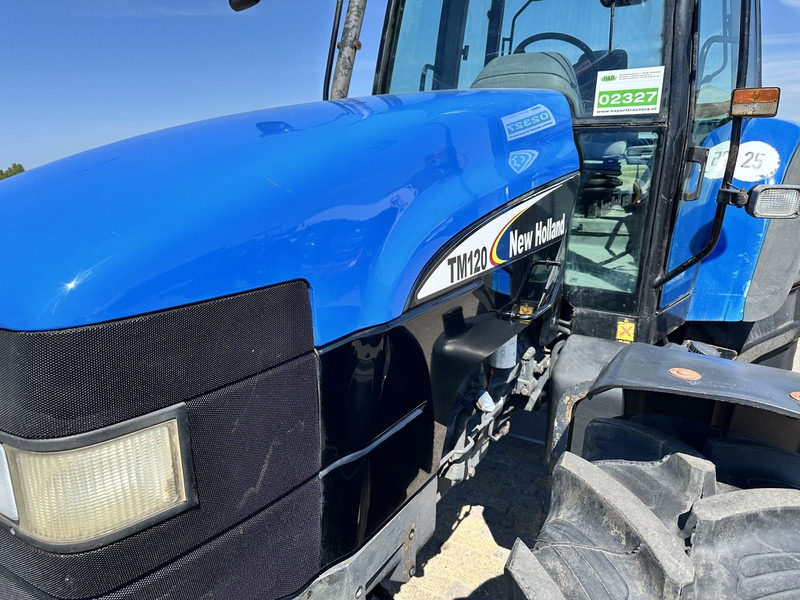 New Holland 8260 - Tractor: afbeelding 2 New Holland 8260 - Tractor: afbeelding 2