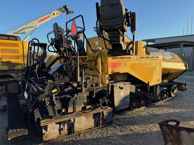Caterpillar AP1055E - Asfaltafwerkmachine: afbeelding 3 Caterpillar AP1055E - Asfaltafwerkmachine: afbeelding 3