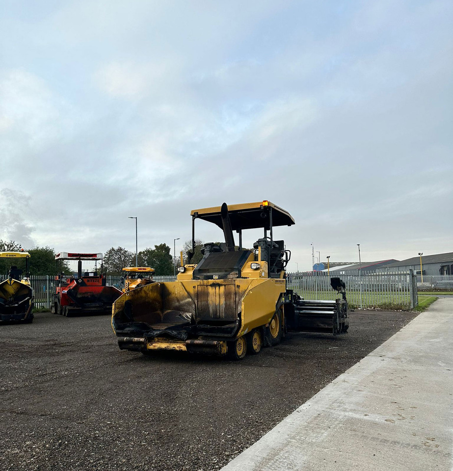 Caterpillar AP500F - Asfaltafwerkmachine: afbeelding 5 Caterpillar AP500F - Asfaltafwerkmachine: afbeelding 5