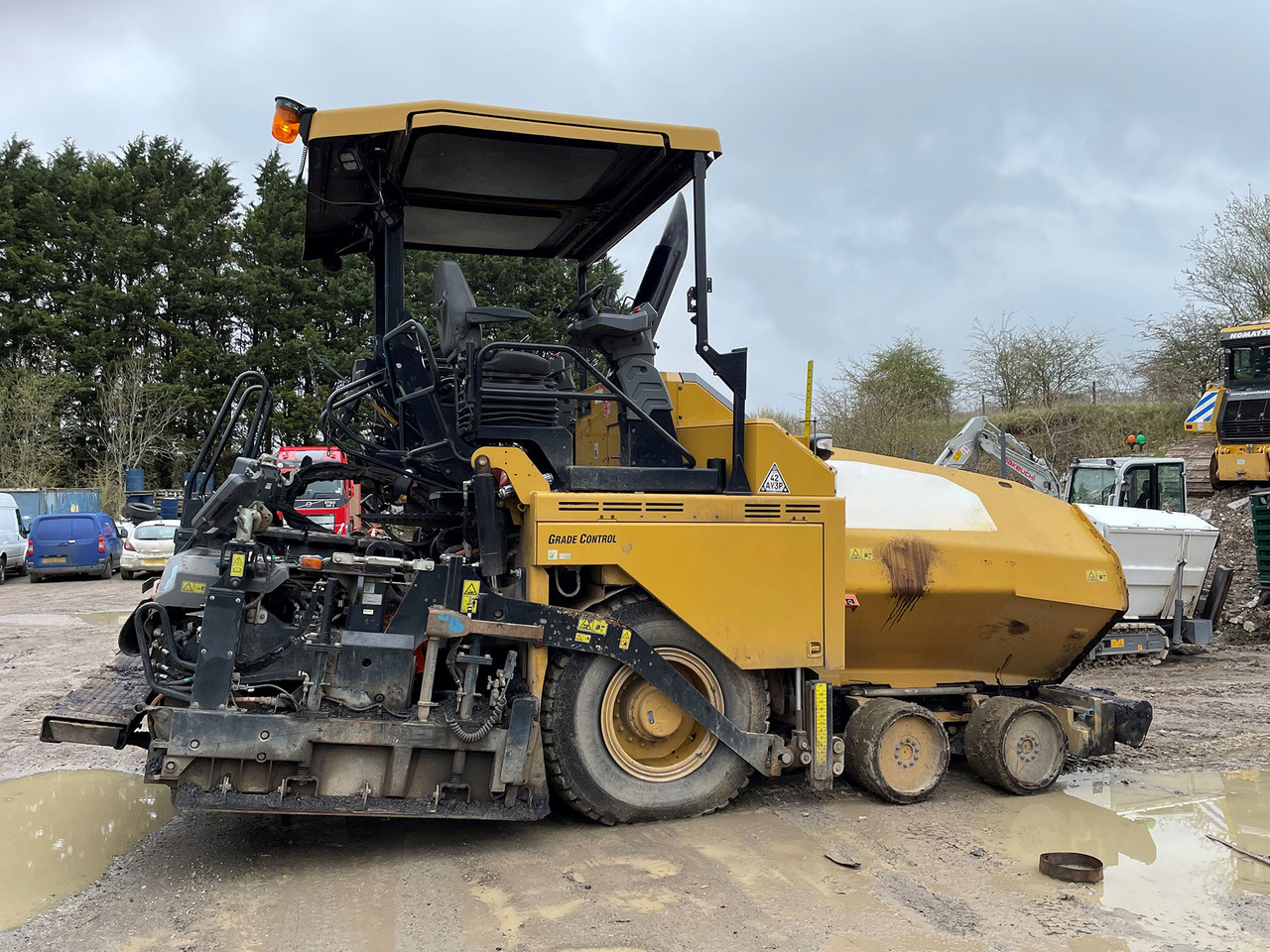 Caterpillar AP500F - Asfaltafwerkmachine: afbeelding 1 Caterpillar AP500F - Asfaltafwerkmachine: afbeelding 1