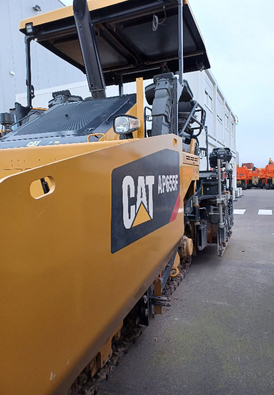 Caterpillar AP655F - Asfaltafwerkmachine: afbeelding 4 Caterpillar AP655F - Asfaltafwerkmachine: afbeelding 4