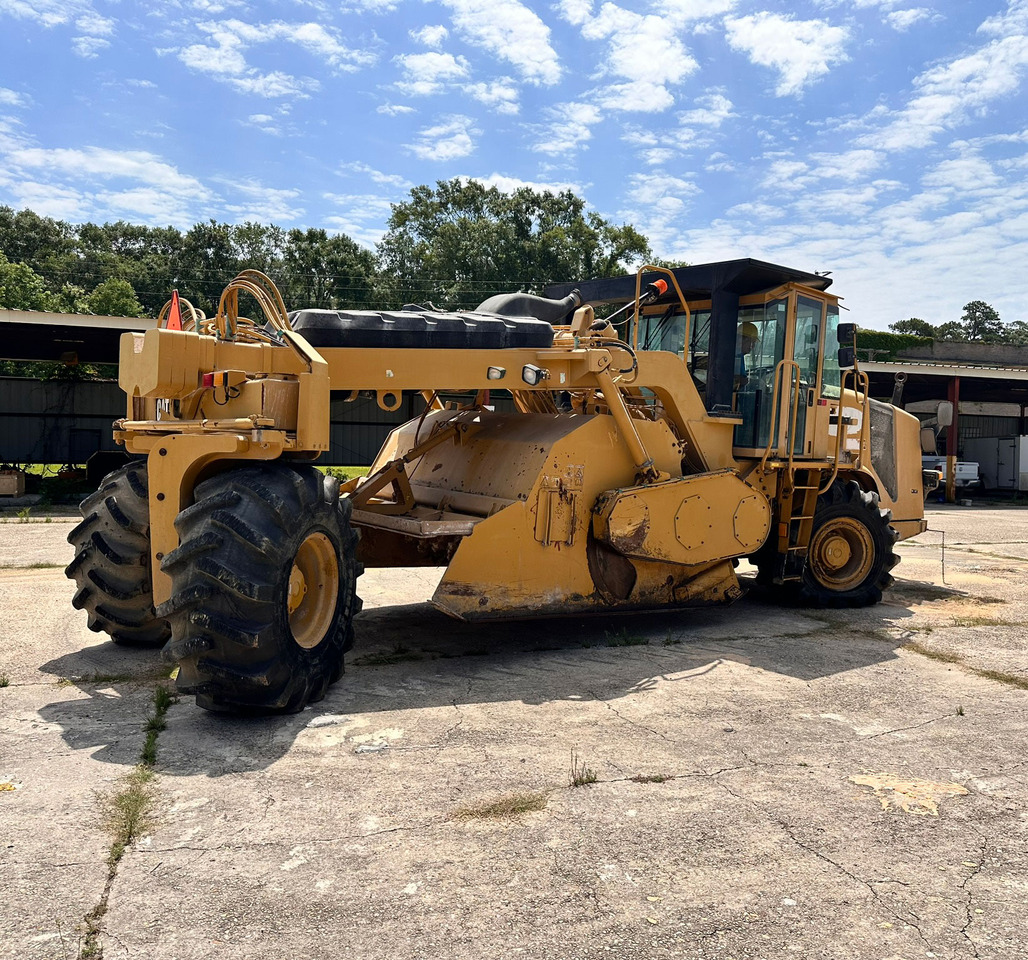 Caterpillar RM500 - Bodemstabliseerder: afbeelding 1 Caterpillar RM500 - Bodemstabliseerder: afbeelding 1