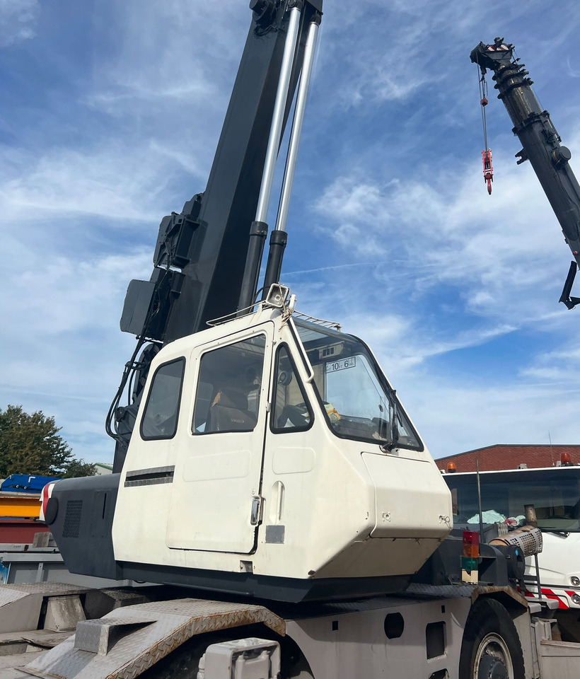 Kobelco RK200 - Mobiele kraan: afbeelding 4 Kobelco RK200 - Mobiele kraan: afbeelding 4
