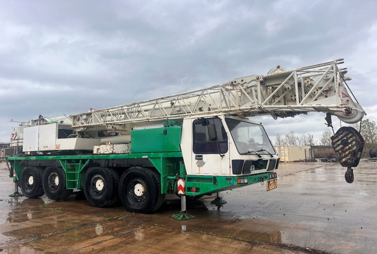 Krupp KMK 4080 - Mobiele kraan: afbeelding 2 Krupp KMK 4080 - Mobiele kraan: afbeelding 2