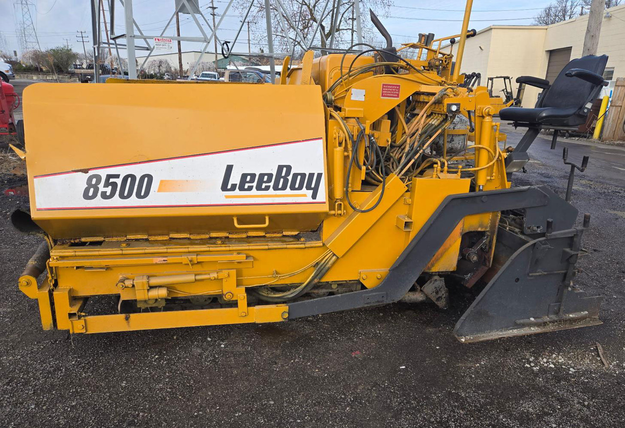 Leeboy 8500 - Asfaltafwerkmachine: afbeelding 2 Leeboy 8500 - Asfaltafwerkmachine: afbeelding 2