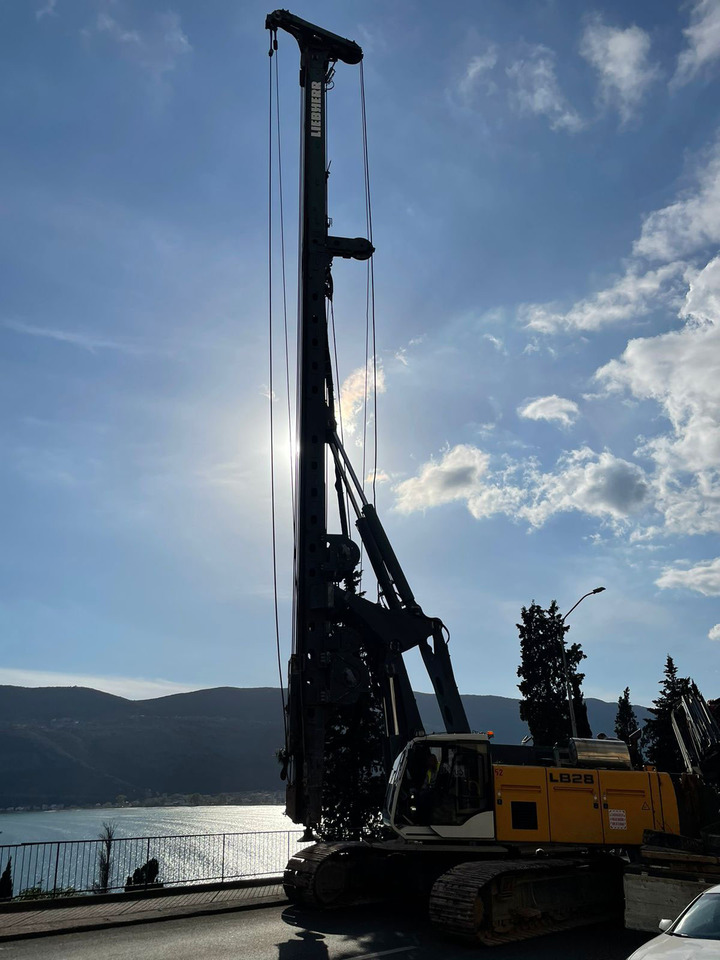 Liebherr LB28 - Heimachine: afbeelding 3 Liebherr LB28 - Heimachine: afbeelding 3