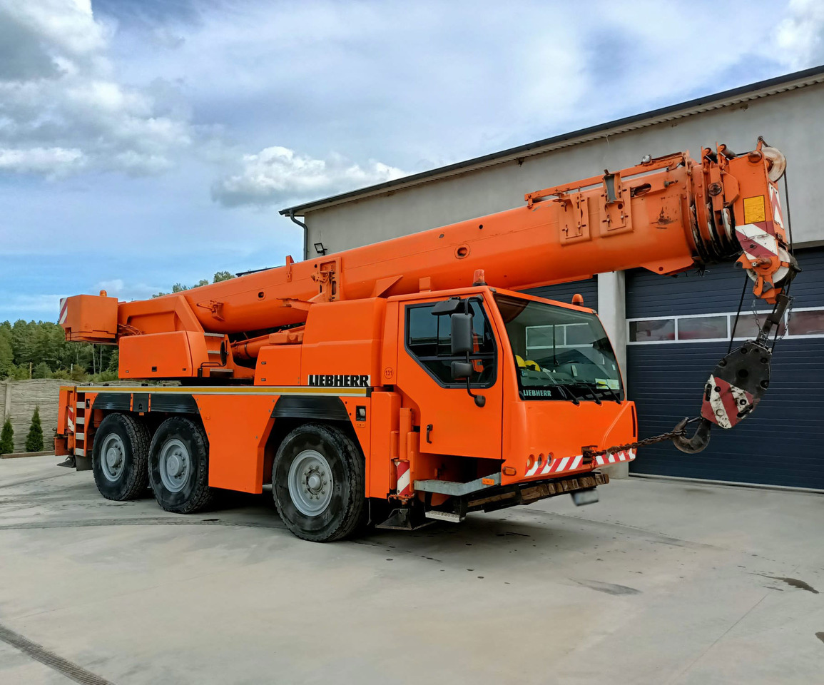 Liebherr LTM 1045-3.1 - Mobiele kraan: afbeelding 3 Liebherr LTM 1045-3.1 - Mobiele kraan: afbeelding 3