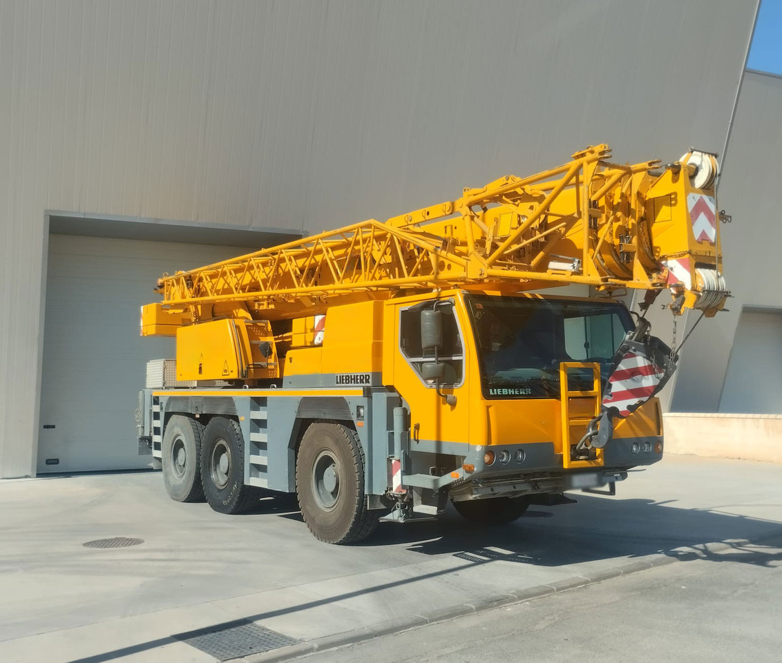 Liebherr LTM 1055-3.1 - Mobiele kraan: afbeelding 2 Liebherr LTM 1055-3.1 - Mobiele kraan: afbeelding 2