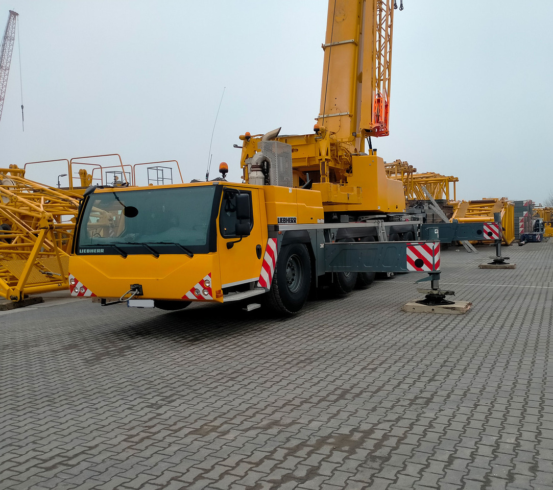 Liebherr LTM 1230-5.1 - Mobiele kraan: afbeelding 2 Liebherr LTM 1230-5.1 - Mobiele kraan: afbeelding 2