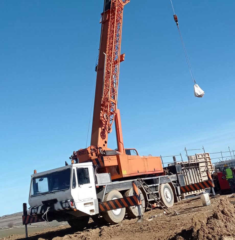 Luna AT-50/40 - Mobiele kraan: afbeelding 2 Luna AT-50/40 - Mobiele kraan: afbeelding 2