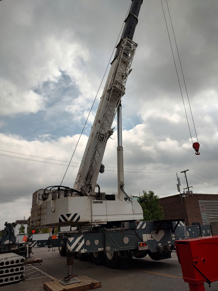 Tadano ATF 220G-5 - Alle terrein kraan: afbeelding 5 Tadano ATF 220G-5 - Alle terrein kraan: afbeelding 5