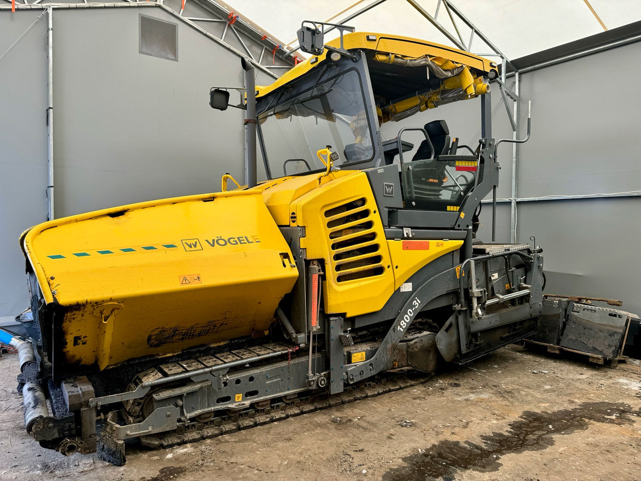 Vogele Super 1800-3i - Asfaltafwerkmachine: afbeelding 2 Vogele Super 1800-3i - Asfaltafwerkmachine: afbeelding 2