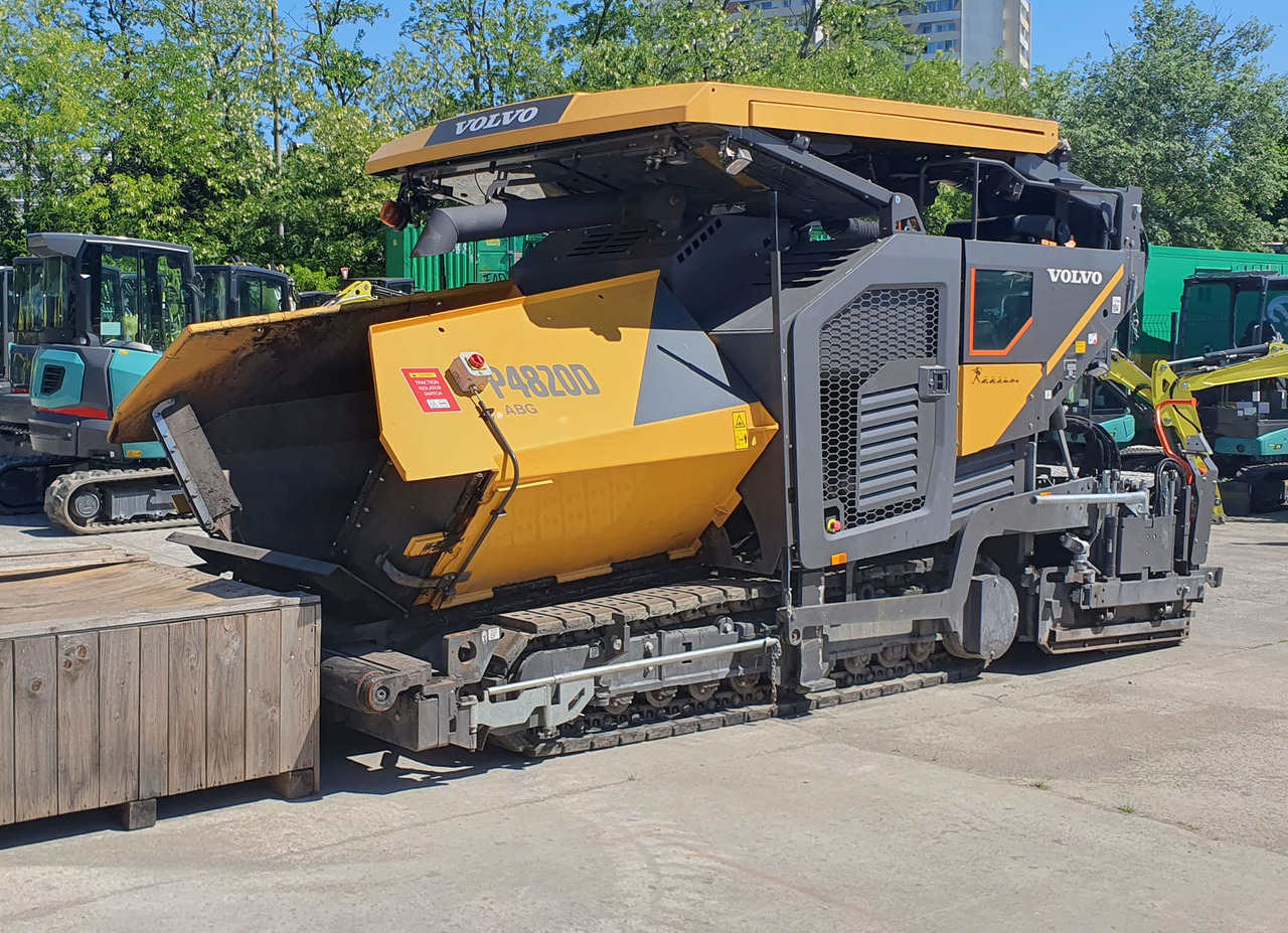 Volvo ABG P4820D - Asfaltafwerkmachine: afbeelding 1 Volvo ABG P4820D - Asfaltafwerkmachine: afbeelding 1