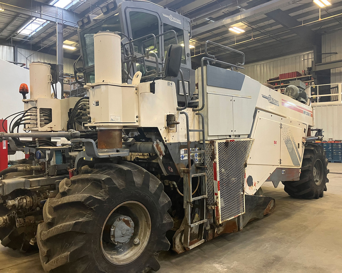 Wirtgen WR 2500 S - Bodemstabliseerder: afbeelding 2 Wirtgen WR 2500 S - Bodemstabliseerder: afbeelding 2