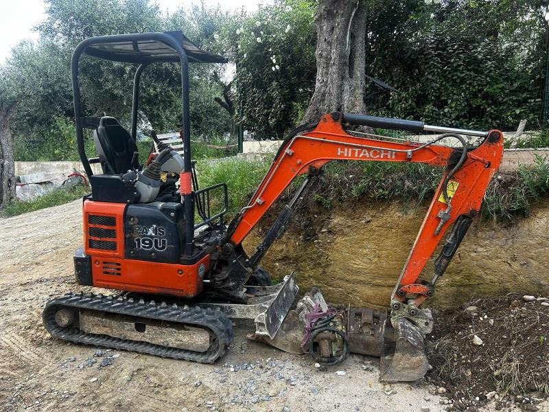 Hitachi zx19 - Minigraafmachine: afbeelding 1 Hitachi zx19 - Minigraafmachine: afbeelding 1