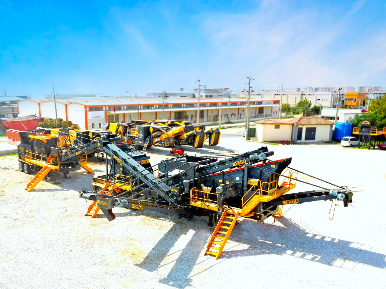 FABO Mobile crusher - Mobiele breker: afbeelding 1 FABO Mobile crusher - Mobiele breker: afbeelding 1