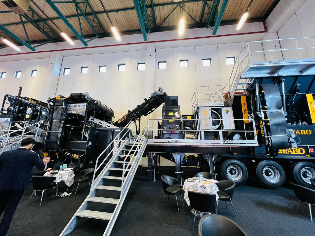 FABO Mobile crusher - Mobiele breker: afbeelding 3 FABO Mobile crusher - Mobiele breker: afbeelding 3