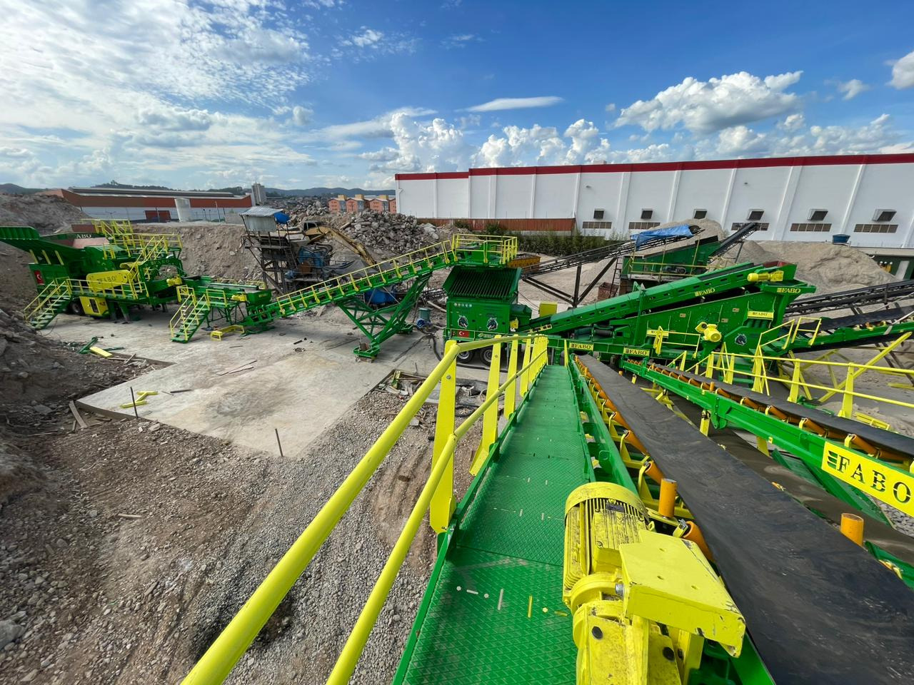FABO mining machinery - crushing plant - Mijnbouw machine: afbeelding 5 FABO mining machinery - crushing plant - Mijnbouw machine: afbeelding 5