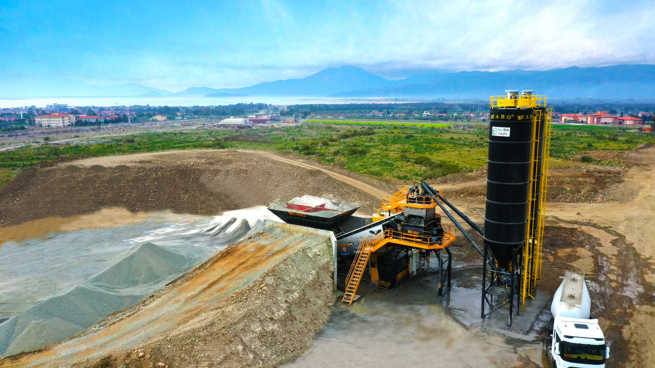 FABO mobile concrete batching plant - Betoncentrale: afbeelding 1 FABO mobile concrete batching plant - Betoncentrale: afbeelding 1