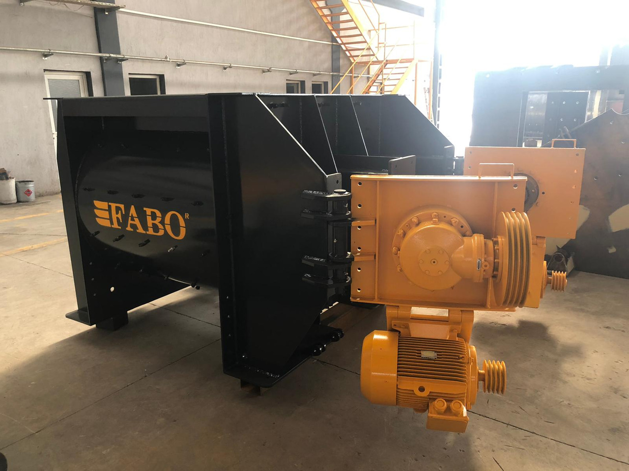 Nieuw Betonmolen FABO twin shaft mixer: afbeelding 7