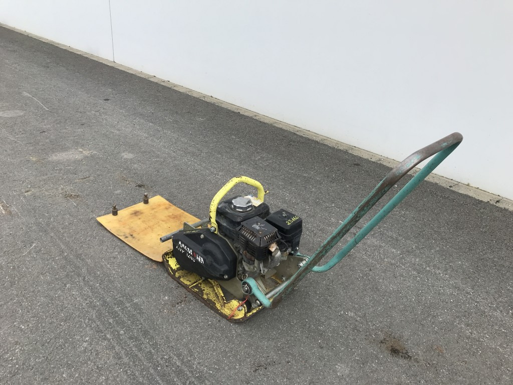 Ammann Rüttelplatte AVP 1240 Gummimatte - Trilplaat: afbeelding 2 Ammann Rüttelplatte AVP 1240 Gummimatte - Trilplaat: afbeelding 2